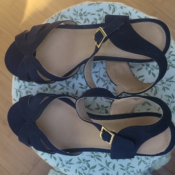 American eagle wedges blue size 12 - Picture 5 of 7